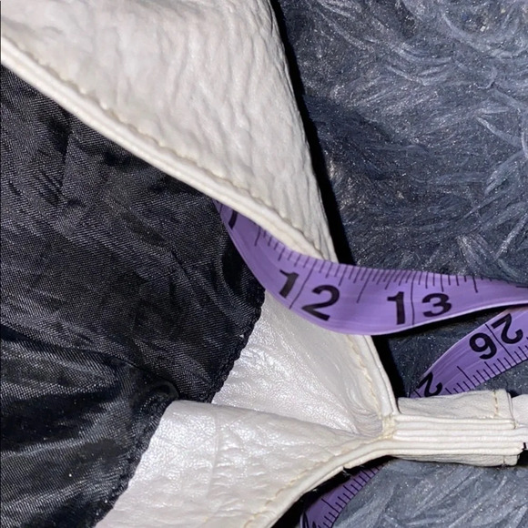 Fashion Stylish White  BEAUTIFUL Tote - Picture 9 of 15